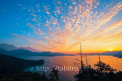 2014,11,24日月潭の夕景080b.jpg