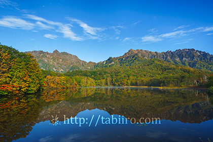 2016,10,14 鏡池より戸隠連峰を望む048a.jpg