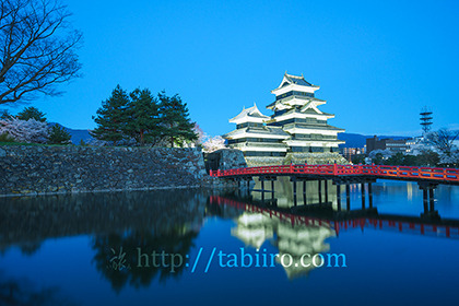 2017,04,18桜咲く松本城の夜景009a.jpg