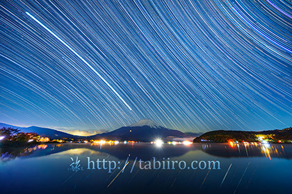 2021,10,29山中湖より富士山の星空b.jpg