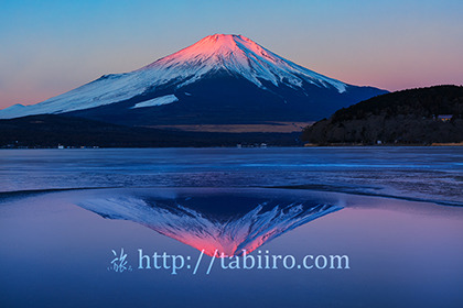 2022,02,07山中湖より望む富士山の夜明け109b.jpg