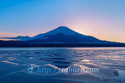 2022,02,12山中湖より望む富士山の夕景591b.jpg