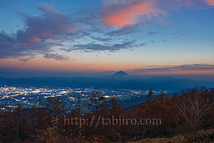 2022,11,11甘利山より富士山の夕景を望む143b.jpg